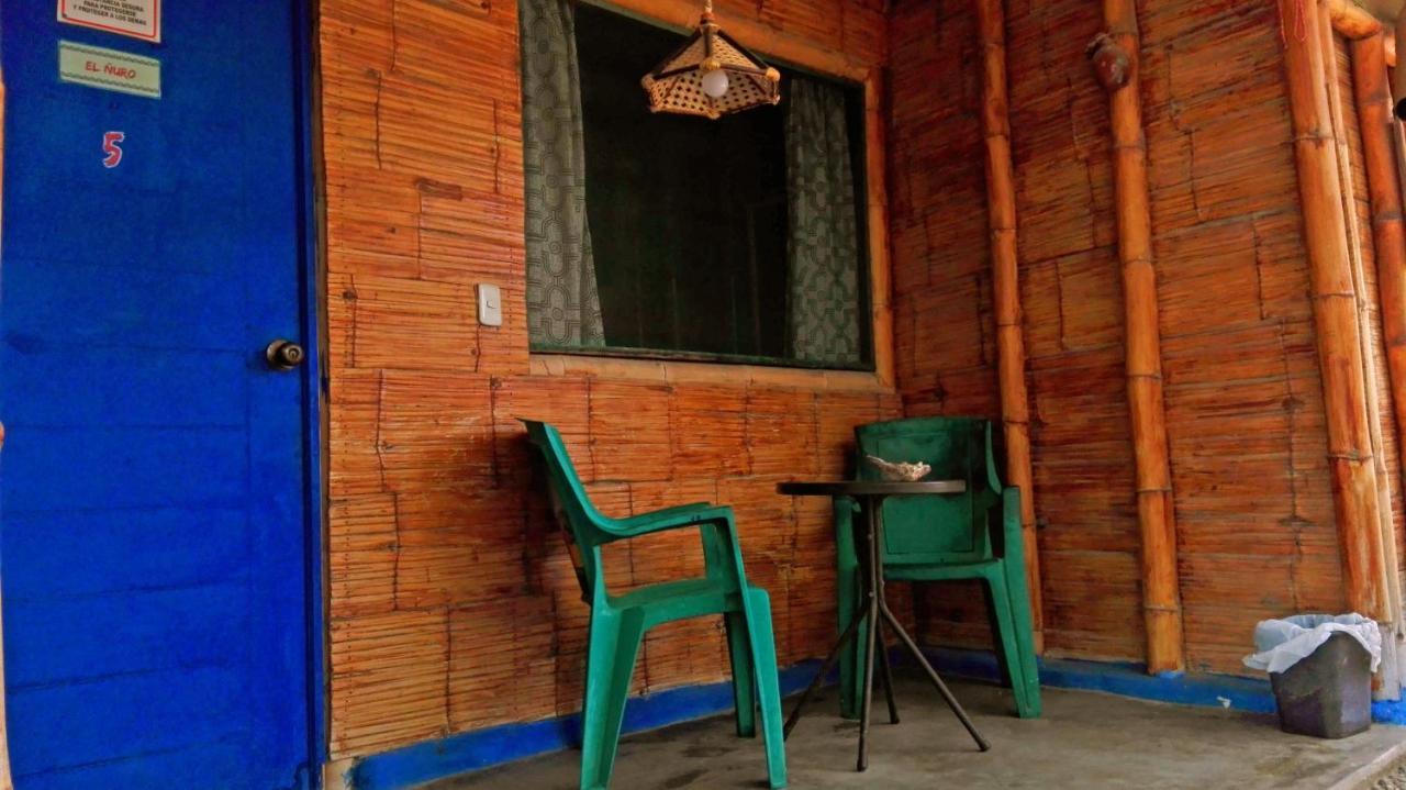 Saigon Backpackers Hostel Máncora Exterior foto